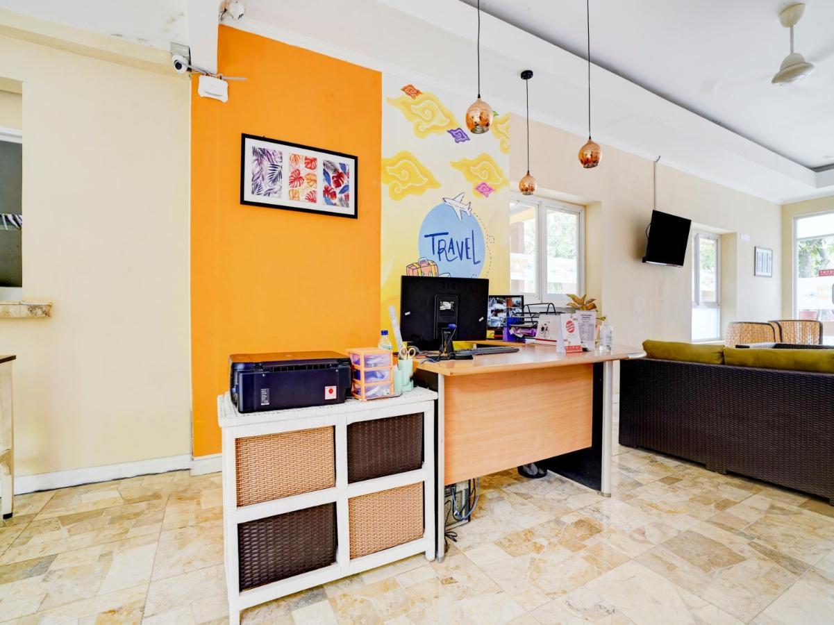 Oyo 90140 Nginep Yuuk Guest House Чиребон Экстерьер фото